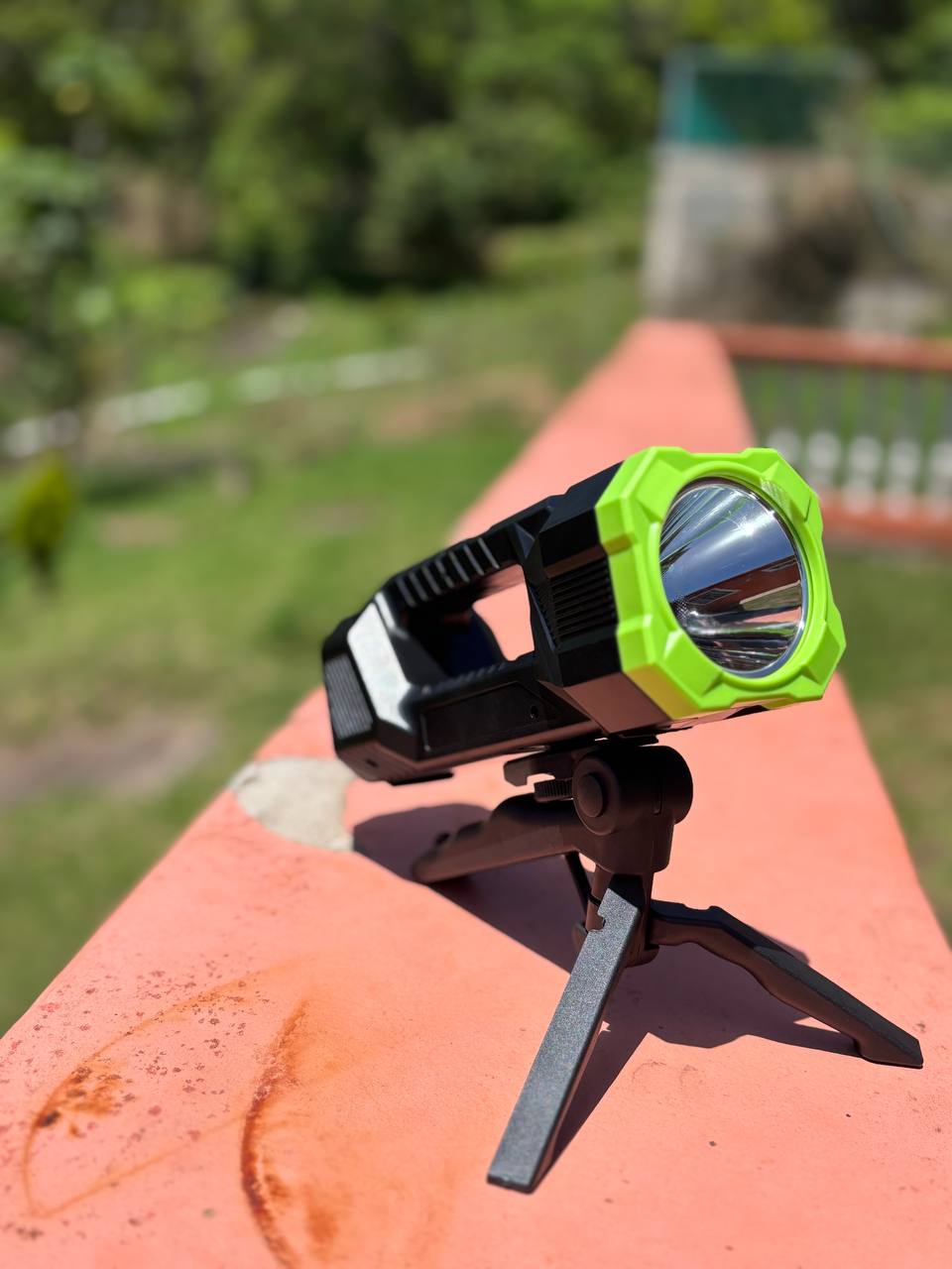 REFLECTOR DOBLE ILUMINACION DE PATRULLAJE CON TRIPODE MANOS LIBRES DESMONTABLE/SOLAR RECARGABLE