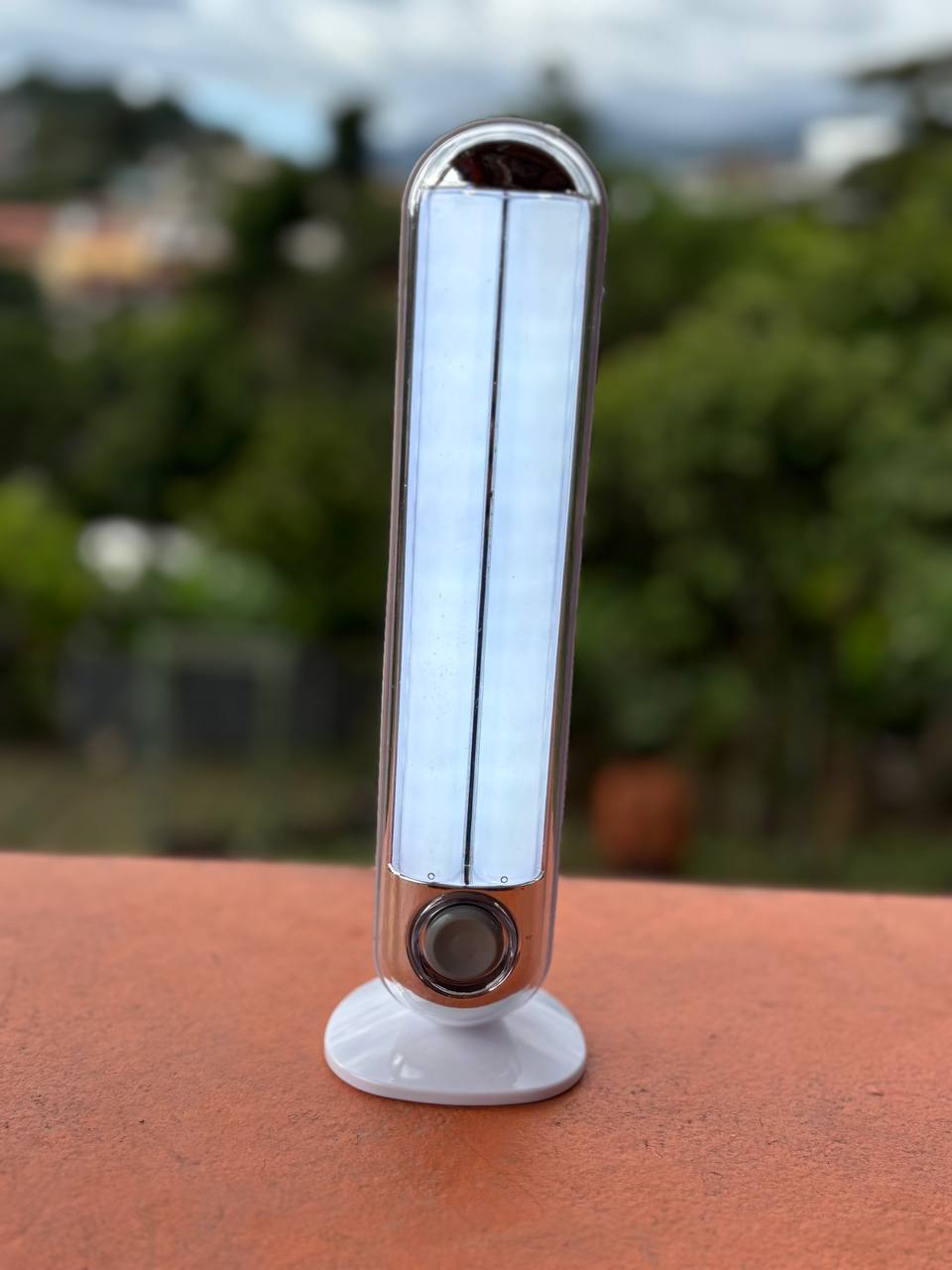 LÁMPARA DE EMERGENCIA RECARGABLE LED Y COLGANTE