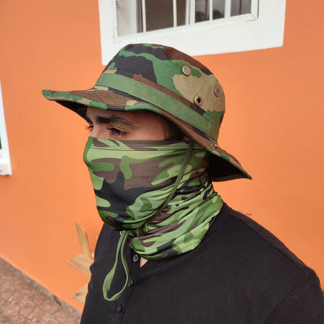 SET NECK GAITER + SOMBRERO SAFARI