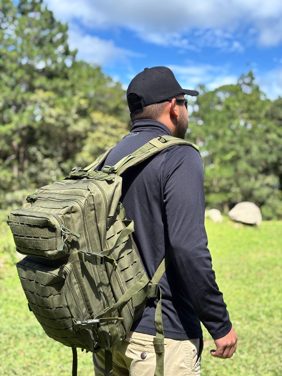 MOCHILA TACTICA GRANDE EXPASIBLE LASER CUT 50 LITROS IMPERMEABLE USO TREKKING, SENDERISMO, MILITAR