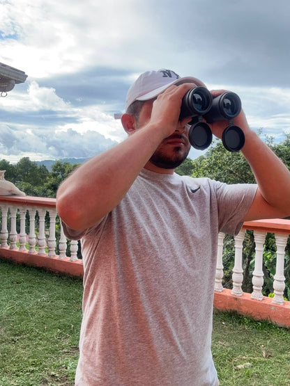 BINOCULAR BOSHILE 10X42 MULTICAPA NITROGENADO AJUSTE DE MIOPIA