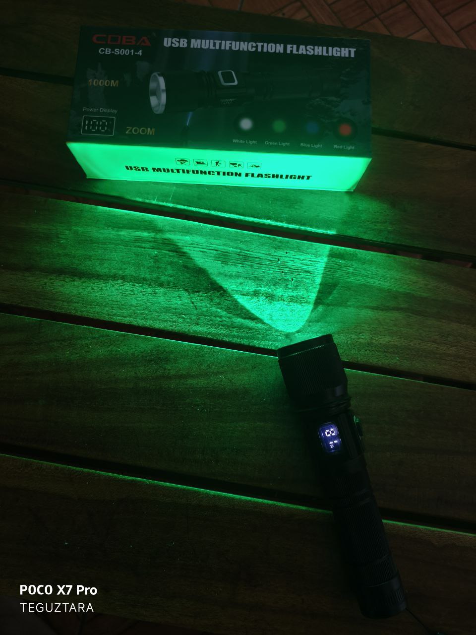 LINTERNA DE CACERIA  4 COLORES LED INTEGRADOS