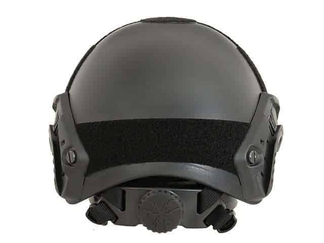 CASCO TIPO FAST TACTICO ANTIDISTURBIO/ DE FIBRA DE RESINA