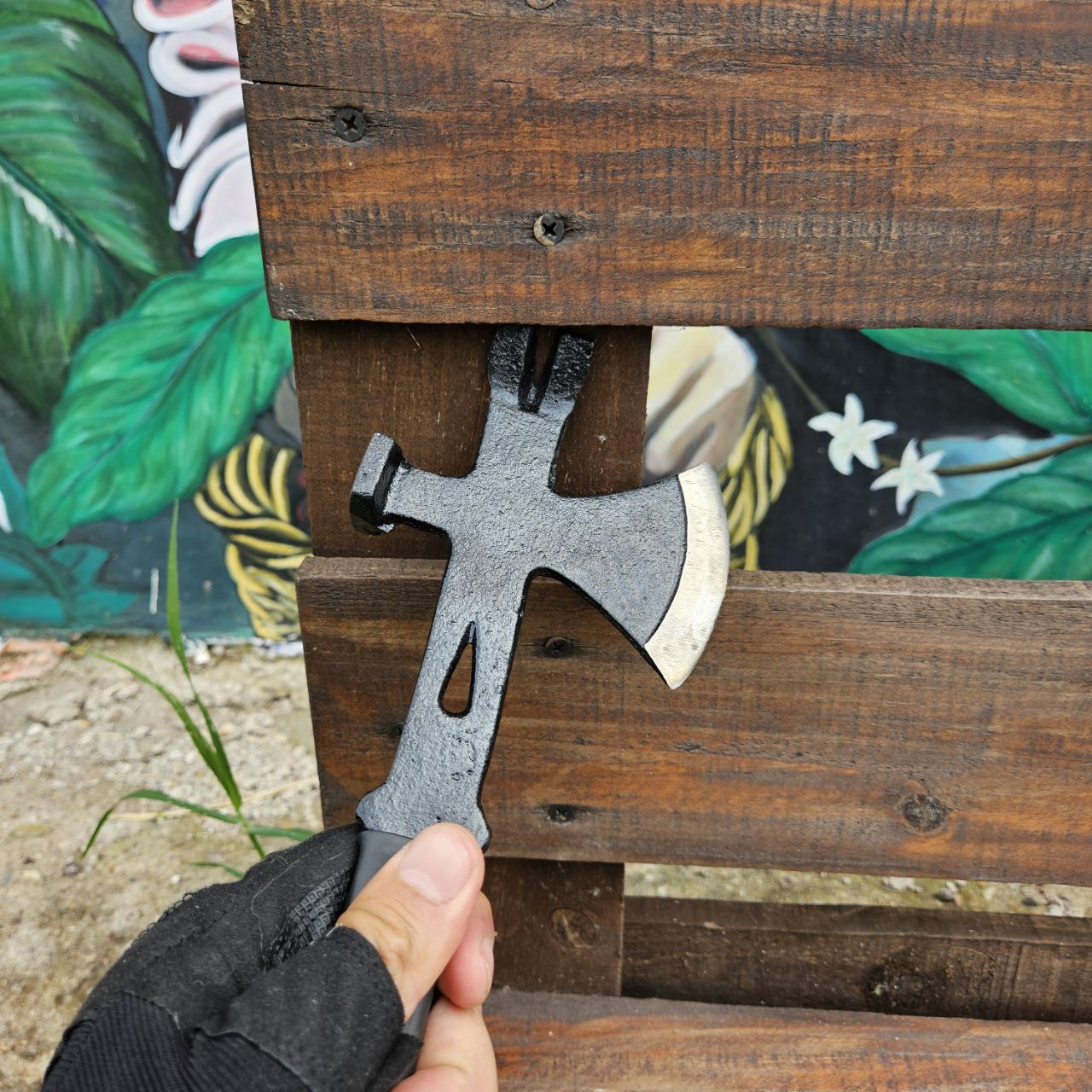 HACHA MULTIUSO ACAMPADA HOGAR MULTIHERRAMIENTA 4 EN 1 HIERRO FORJADO PALANCA DE UÑA MARTILLO SACACLAVOS HACHA TOMAHAWK